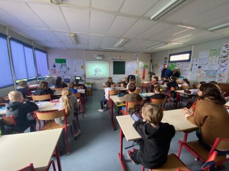 Noémi à l'école sacré coeur